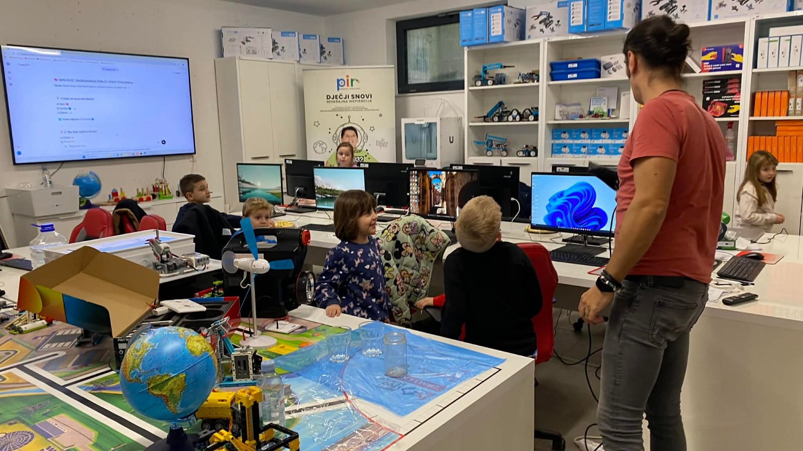 WhatsApp Image 2026-01-28 at 08.30.07 (13).jpeg